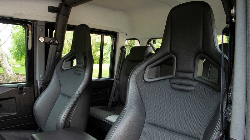 Land Rover Defender Spectre James Bond Dijual! land rover defender spectre - interior