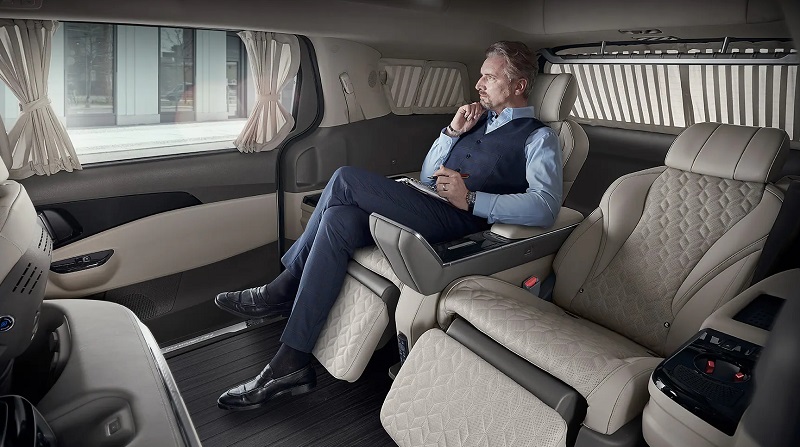 Kia Carnival High Limousine 4-Seater, Alphard Kalah Mewah! kia carnival high limousine 4-seater - interior mewah