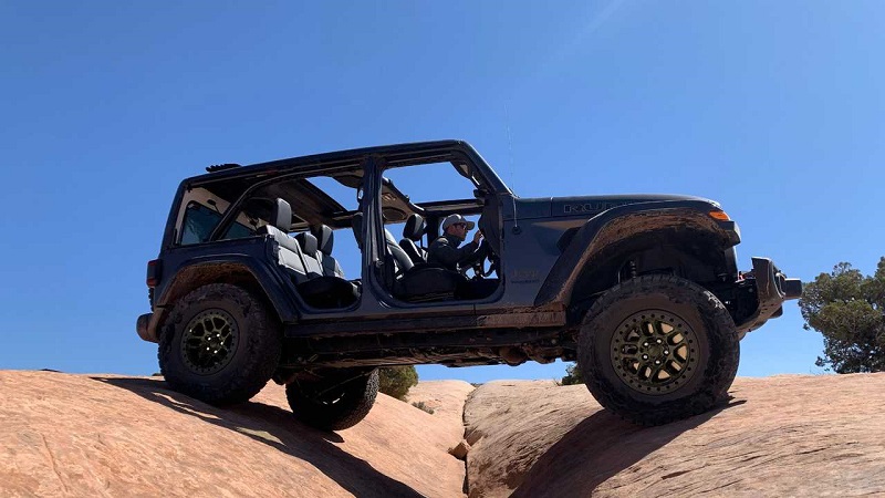 Jeep Wrangler Xtreme Recon, Pakai Ban Lebar 35 Inci jeep wrangler xtreme recon package 002
