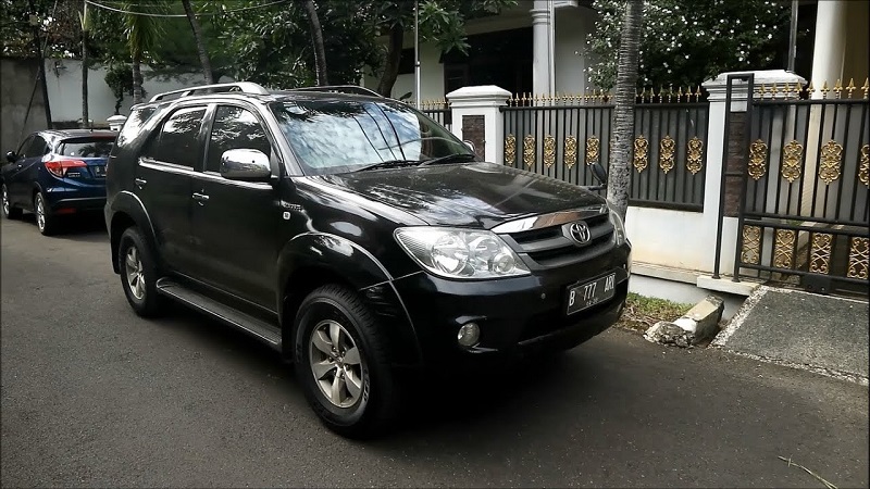 Sejarah Toyota Fortuner dari Generasi ke Generasi Sejara Toyota Fortuner