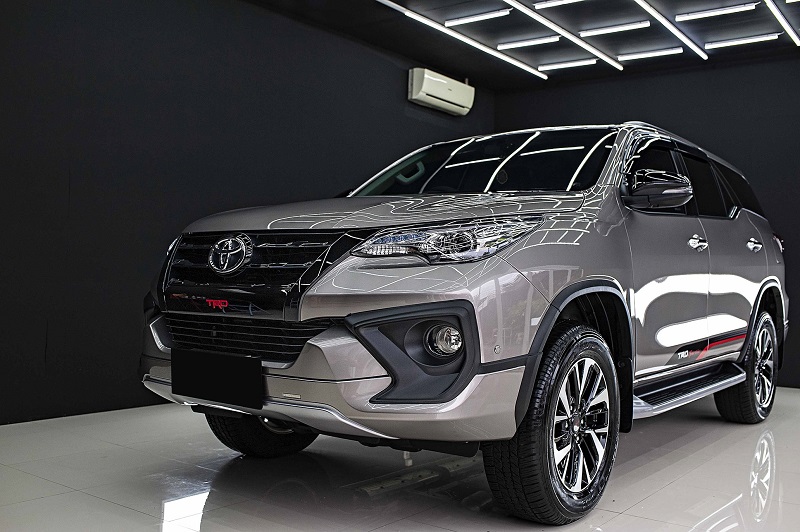 Mesin Diesel Vs Bensin, Mana Lebih Baik? fortuner diesel vs bensin