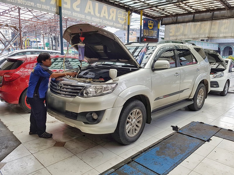 5 Resiko Beli Mobil Bekas Rental dan Tipsnya! Masalah Fortuner Bensin Bekas