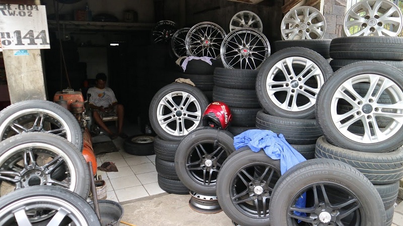 Velg Replika Untuk Mobil, Aman Dipakai? velg replika untuk mobil