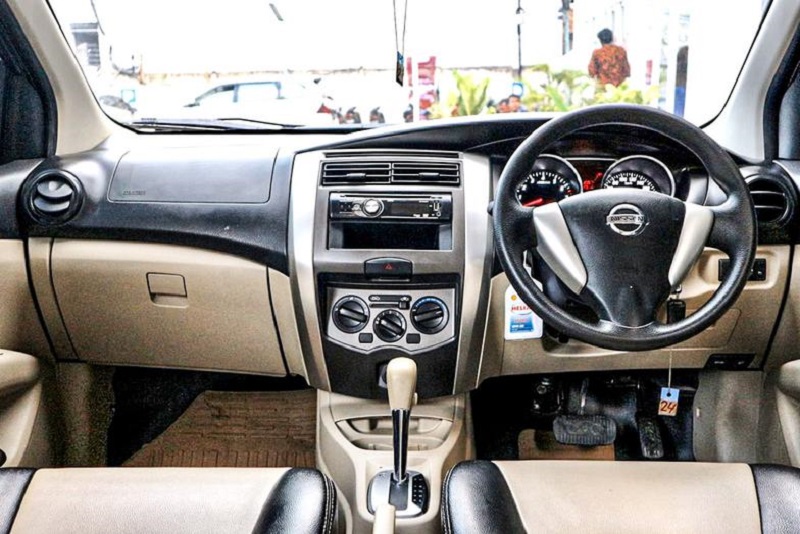 6 Tips Beli Nissan Grand Livina Bekas Tips Beli Nissan Grand Livina Bekas