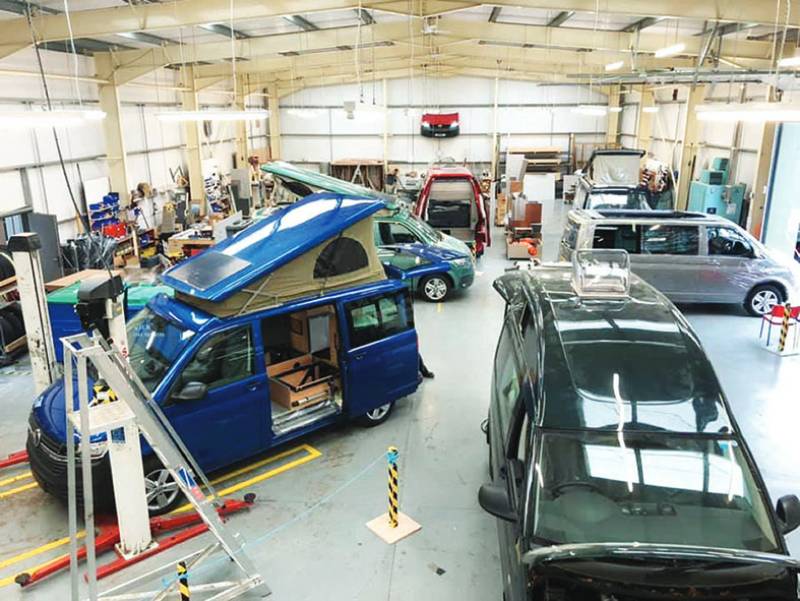 5 Tips Modifikasi Mobil Jadi Campervan, yang Penting Nyaman Rekomendasi Bengkel Modifikasi Campervan