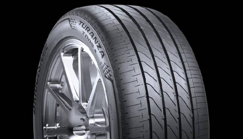 5 Rekomendasi Ban Mobil Musim Hujan Bridgestone Turanza