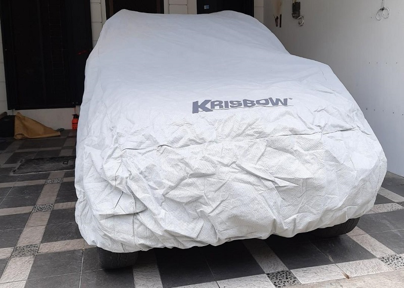 7 Rekomendasi Cover Mobil Terbaik, Jangan Salah Pilih! cover mobil terbaik