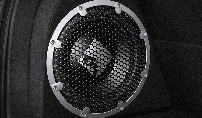 Ini Kelebihan Xpander Rockford Fosgate, Masih Layak Dibeli? kelebihan xpander rockford fosgate 002