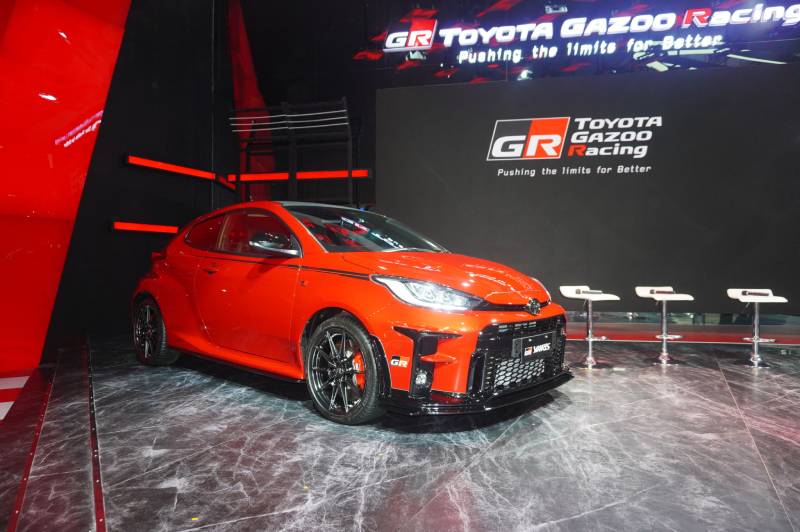 GIIAS 2021: Pembeli GR Yaris Pertama Terima Unit GR Yaris