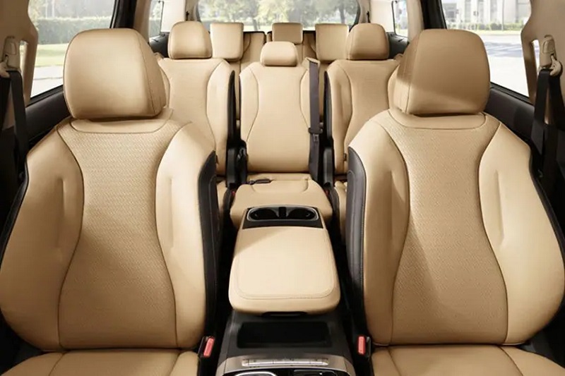 Kia Carnival vs Hyundai Staria, Siapa Lebih Mewah? kia carnival vs hyundai staria