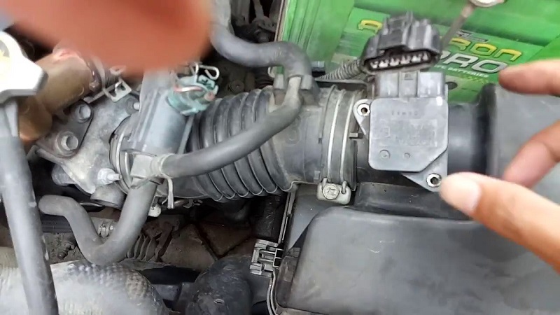 5 Masalah Toyota Vios Bekas yang Kamu Harus Tahu masalah toyota vios bekas - mass air flow sensor