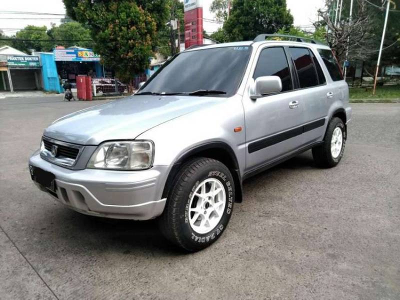Daftar Harga Honda CR-V Bekas, Mulai Rp 60 Juta Harga Honda CR-V Bekas - genrasi pertama