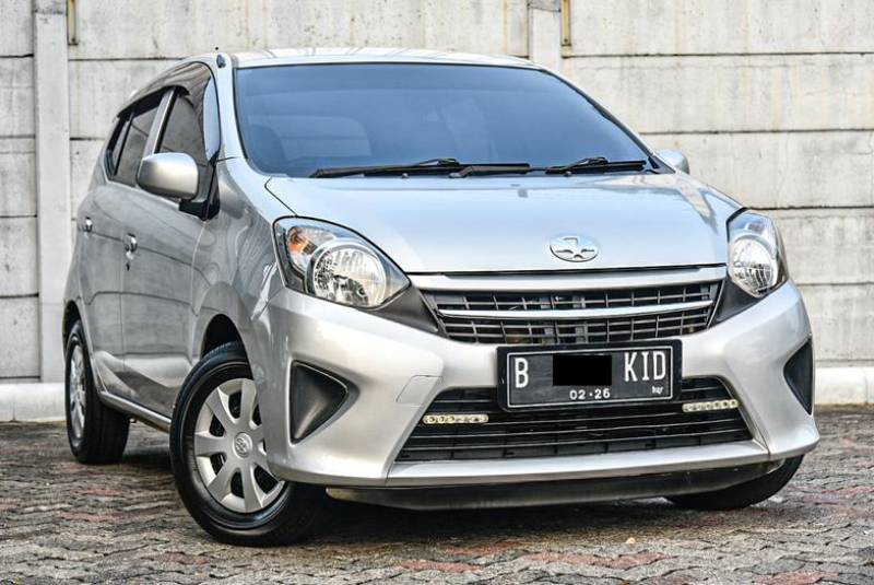 7 Mobil Bekas Paling Irit, BBM Naik Bukan Masalah! mobil bekas paling irit
