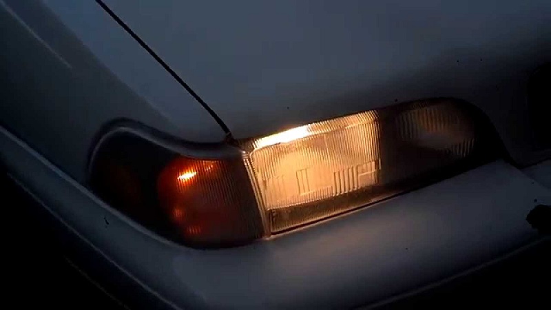 Lampu Indikator Aki di Mobil Menyala, Jangan Panik lampu indikator aki di mobil menyala