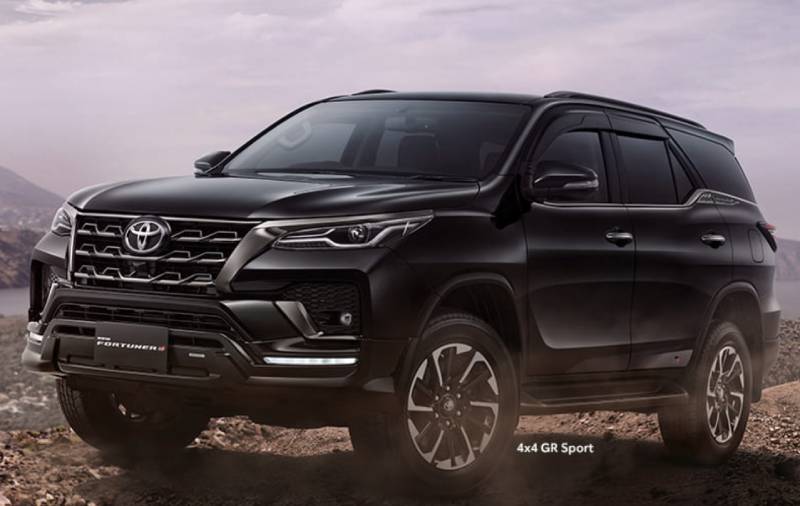 4 Perbedaan Fortuner Diesel 2.8 Liter Vs 2.4 Liter Perbedaan Fortuner Diesel 2.8 Liter Vs 2.4 Liter