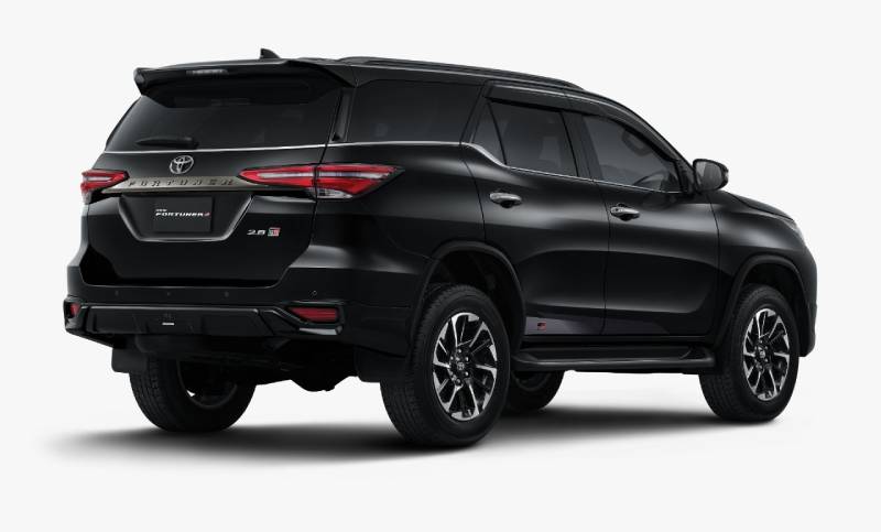 4 Perbedaan Fortuner Diesel 2.8 Liter Vs 2.4 Liter Perbedaan Fortuner Diesel 2.8 Liter Vs 2.4 Liter