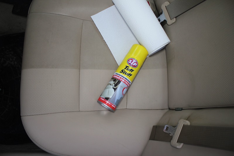 Rekomendasi Cairan Pembersih Interior Mobil, Awas Salah Beli! cairan pembersih interior mobil