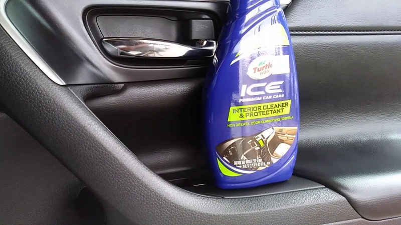 Rekomendasi Cairan Pembersih Interior Mobil, Awas Salah Beli! cairan pembersih interior mobil