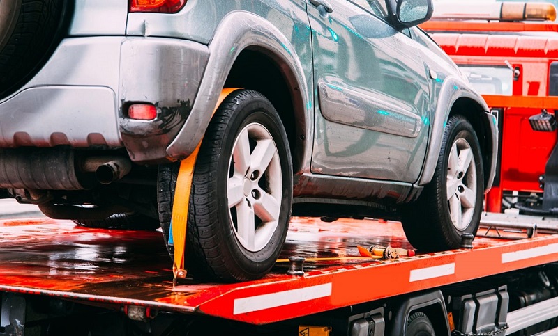 6 Rekomendasi Towing Mobil, Pilih Mana? jasa towing atlas indonesia