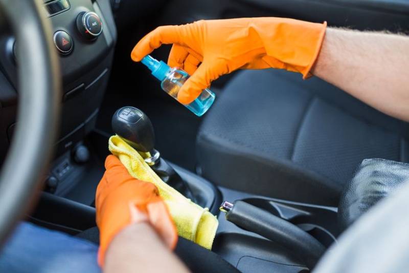 Cara Semprot Disinfektan Mobil yang Benar! Cara Semprot Disinfektan Mobil