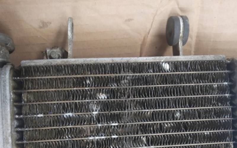 7 Penyebab Radiator Mobil Bocor, Waspada! Penyebab Radiator Mobil Bocor