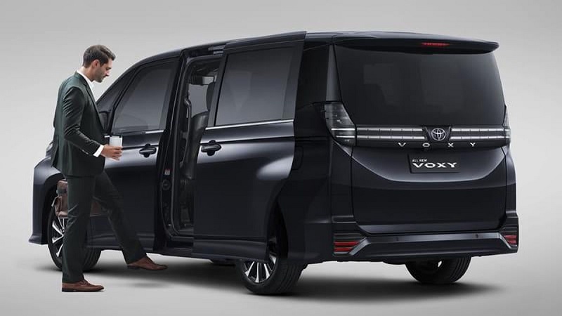 Spesifikasi Toyota Voxy 2022, Berubah Total! spesifikasi toyota voxy 2022