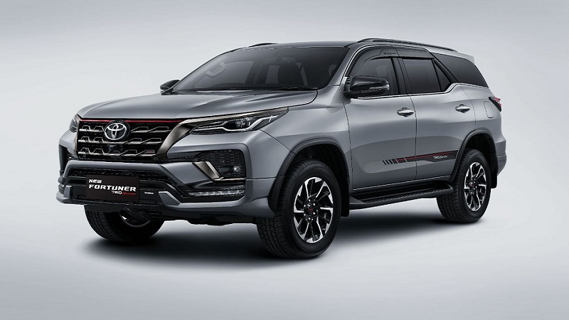 Update Harga Pajero Sport dan Fortuner Terbaru Harga Pajero Sport dan Fortuner