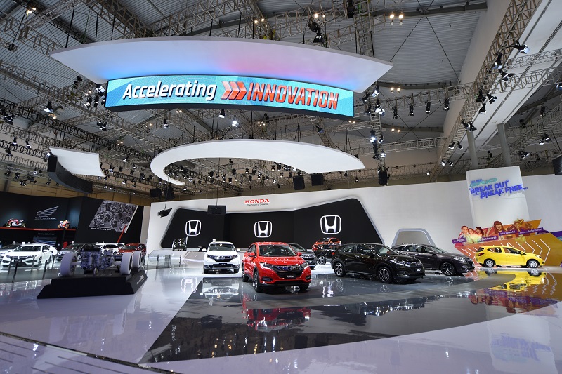 Banjir Promo Jakarta Auto Week 2022, Ada Bunga 0 Persen! promo jakarta auto week 2022
