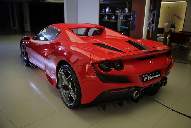 Harga Ferrari Raffi Ahmad, Bikin Kaget! Ferrari Raffi Ahmad