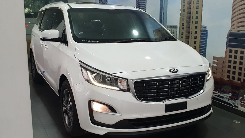 Rekomendasi 7 Mobil yang Muat 8 Orang Penumpang harga kia maret 2022
