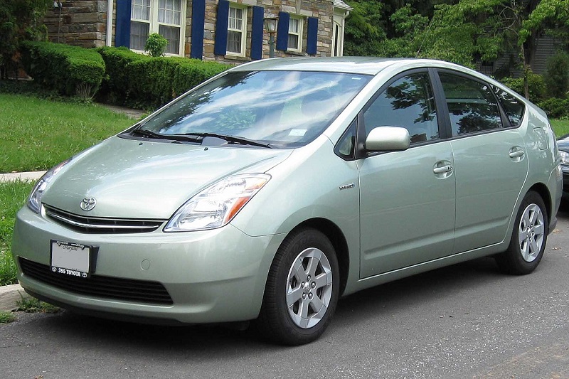 7 Rekomendasi Mobil Hybrid Bekas Terbaik, Pilih Mana? mobil hybrid bekas