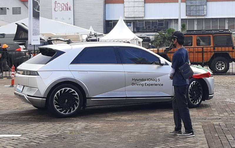 5 Kelebihan Hyundai Ioniq 5 Indonesia, Bikin Kepingin! kelebihan hyundai ioniq 5 indonesia - jarak tempuh jauh