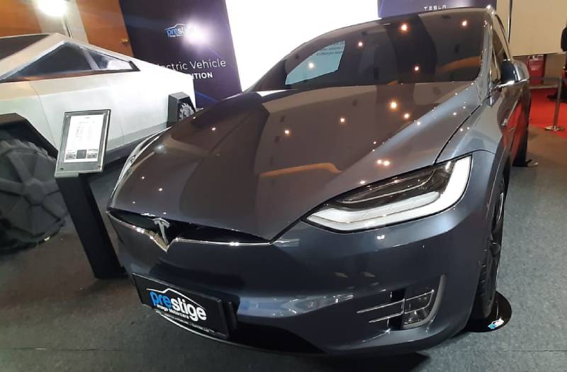 7 Mobil Termahal di IIMS 2022, Sanggup Beli? Mobil Termahal di IIMS 2022 - Tesla Model X