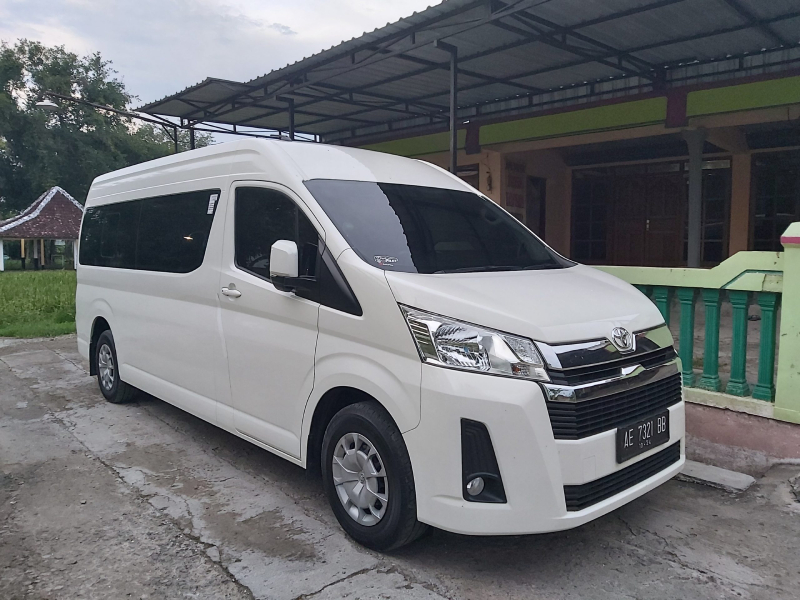 Sejarah Toyota Hiace di Indonesia, Andalan Travel Sejarah Toyota Hiace