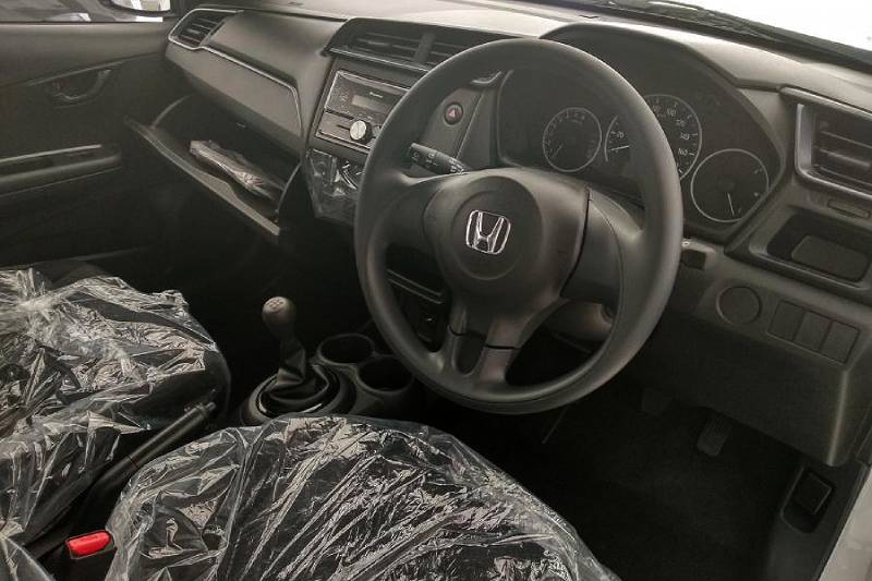 Spesifikasi Honda Mobilio S MT, MPV Terjangkau! Spesifikasi Honda Mobilio S MT