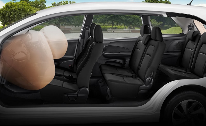 Spesifikasi Honda Mobilio S MT, MPV Terjangkau! honda mobilio s mt - airbags safety