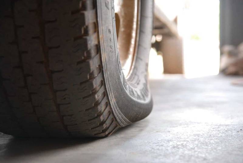 3 Penyebab Ban Mobil Habis Tidak Rata, Bahaya! Penyebab Ban Mobil Habis Tidak Rata