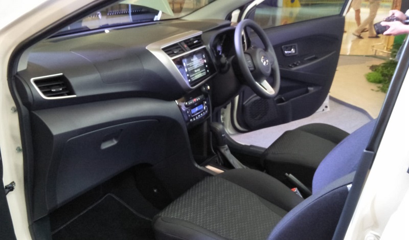 Inden Daihatsu Sirion Facelift 2022, Berapa Lama? inden daihatsu sirion facelift 2022 - inden