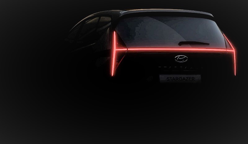 Hyundai Resmi Kenalkan Stargazer, Berapa Harganya? hyundai resmi kenalkan stargazer - tampak belakang