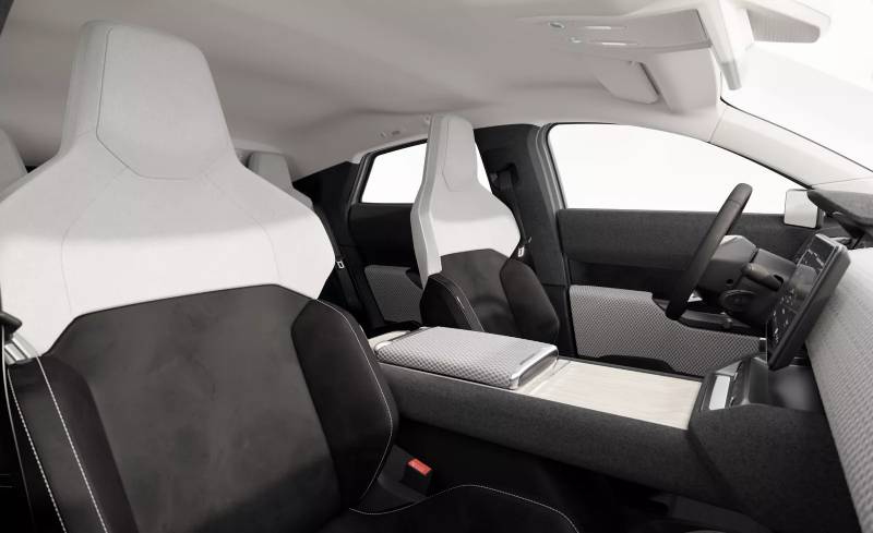 Spesifikasi Lightyear 0, Bisa 7 Bulan Tanpa Cas Spesifikasi Mobil Listrik Lightyear