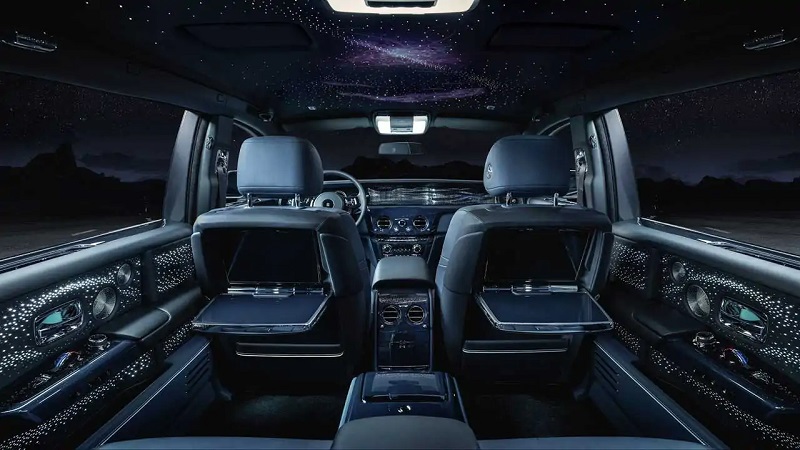 Intip Harga Rolls-Royce Phantom Milik Raffi Ahmad, Semahal Apa? harga Rolls-Royce Phantom milik Raffi Ahmad - interior