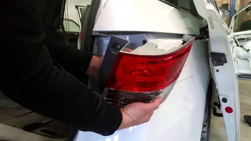 Lampu Rem Warna Merah, Ini Sejarah dan Fungsinya Lampu Rem Warna Merah