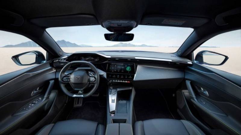 Peugeot 408 Fastback, Si Mobil Ganteng! Peugeot 408 Fastback