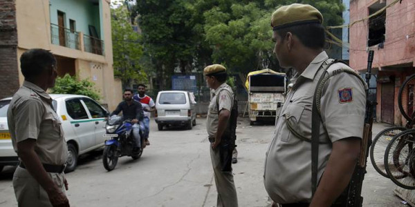 AP cop threatens to cut tongues of abusive MPs, MLAs