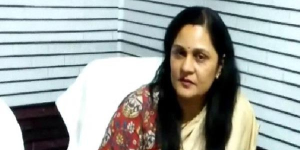 sunita duggal lectures on shoe show assembly