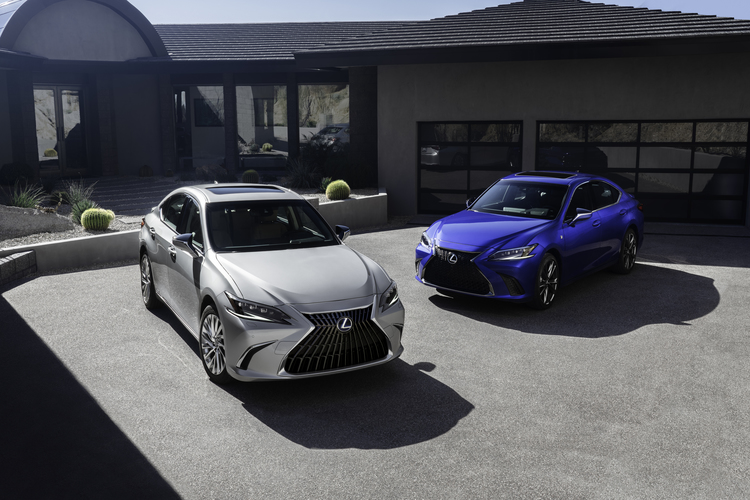 Editors%2 Fimages%2 F1635408857318 Lexus Launches The New Es In Singapore Prices Range From 270000 Featured