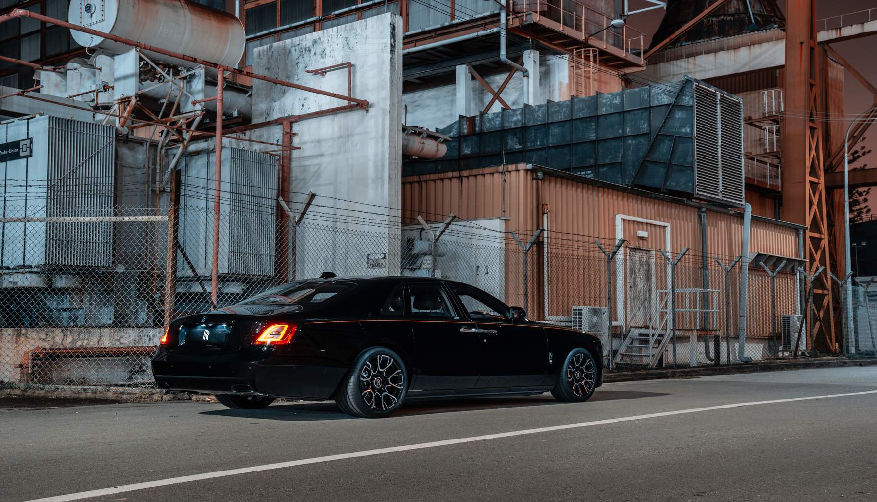 Editors%2 Fimages%2 F1637831239345 Rolls Royce Debuts Ghost