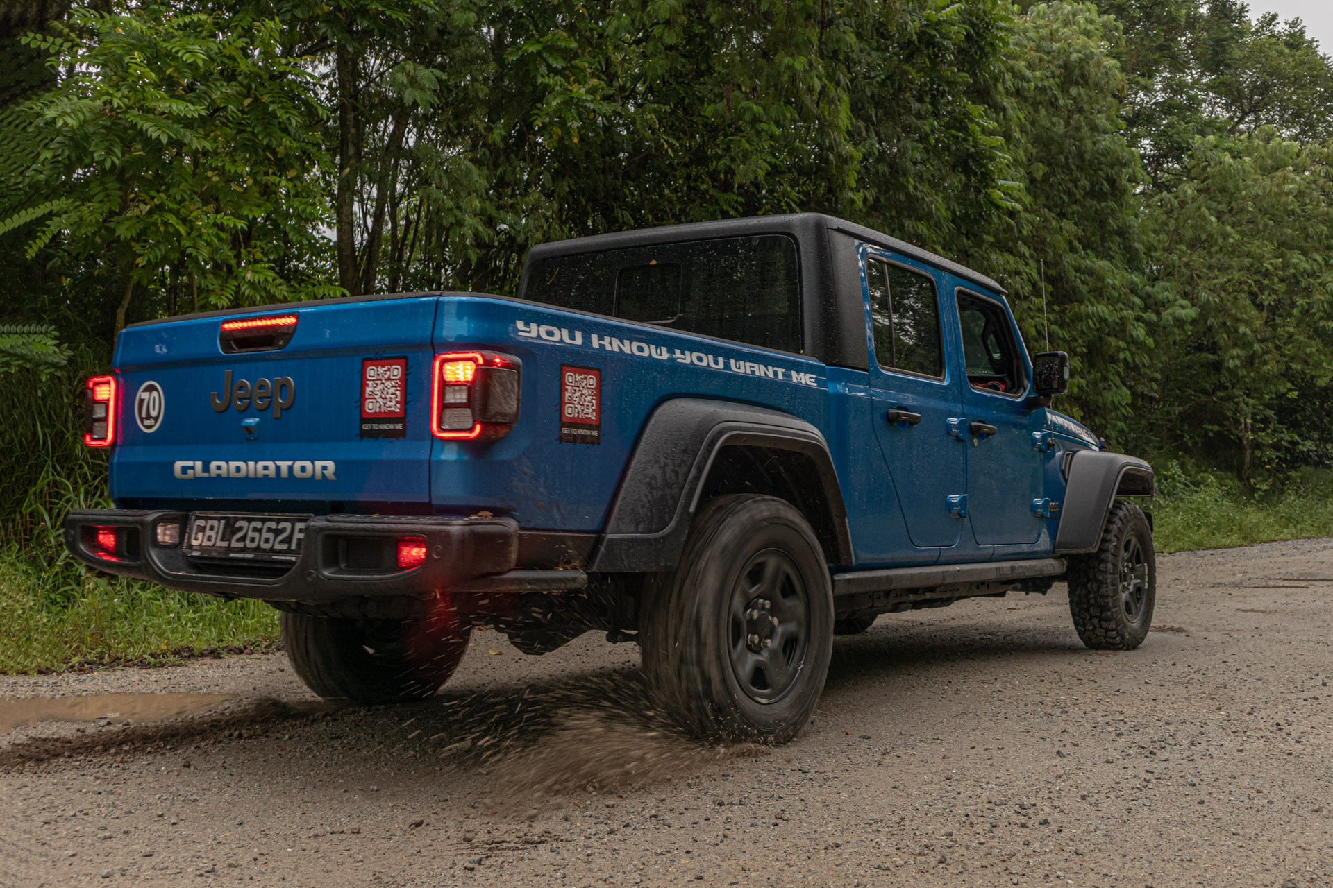 Editors%2 Fimages%2 F1637928160348 Motorist Jeep Gladiator 9