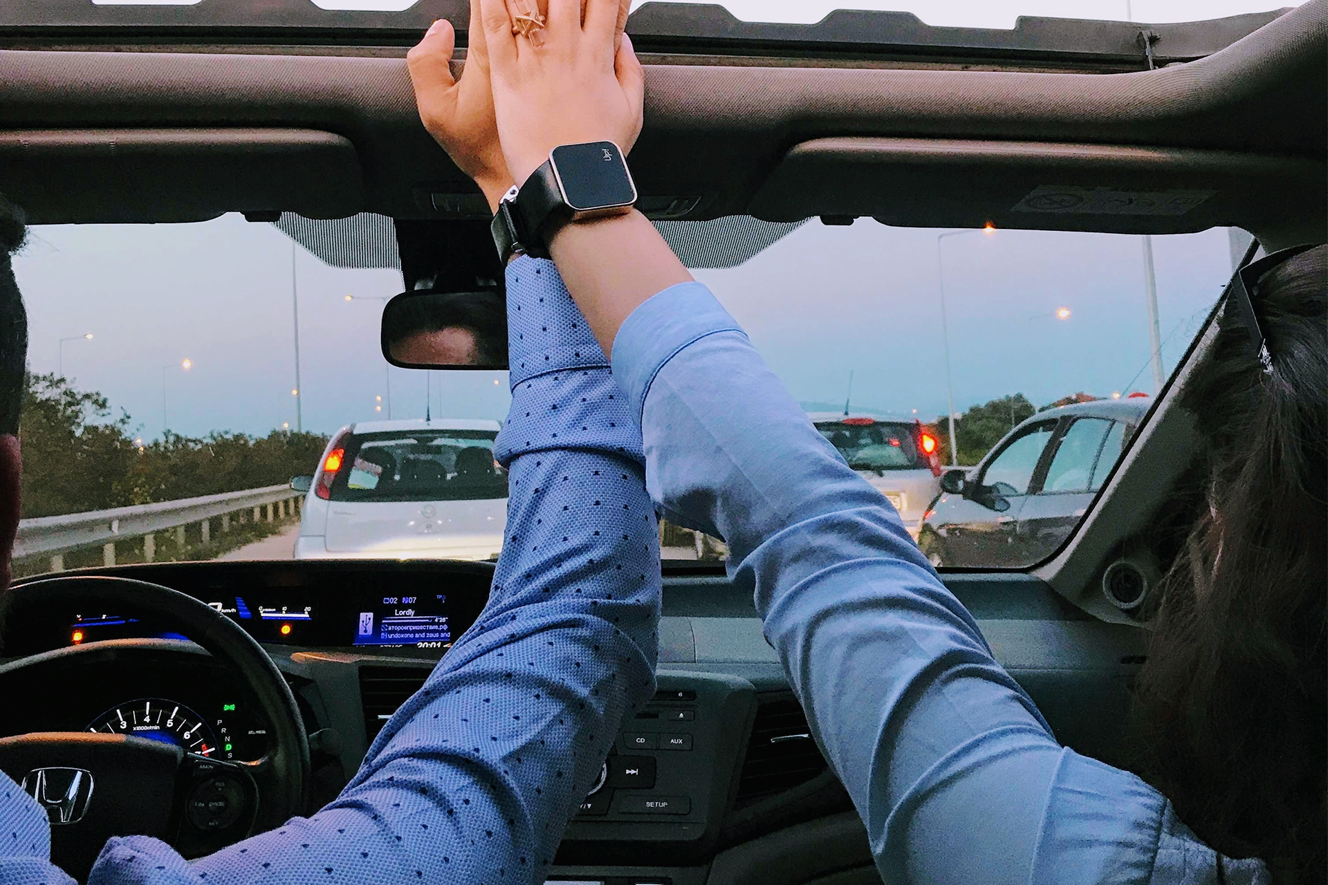 Editors%2 Fimages%2 F1638328725808 Family Car Road Trip