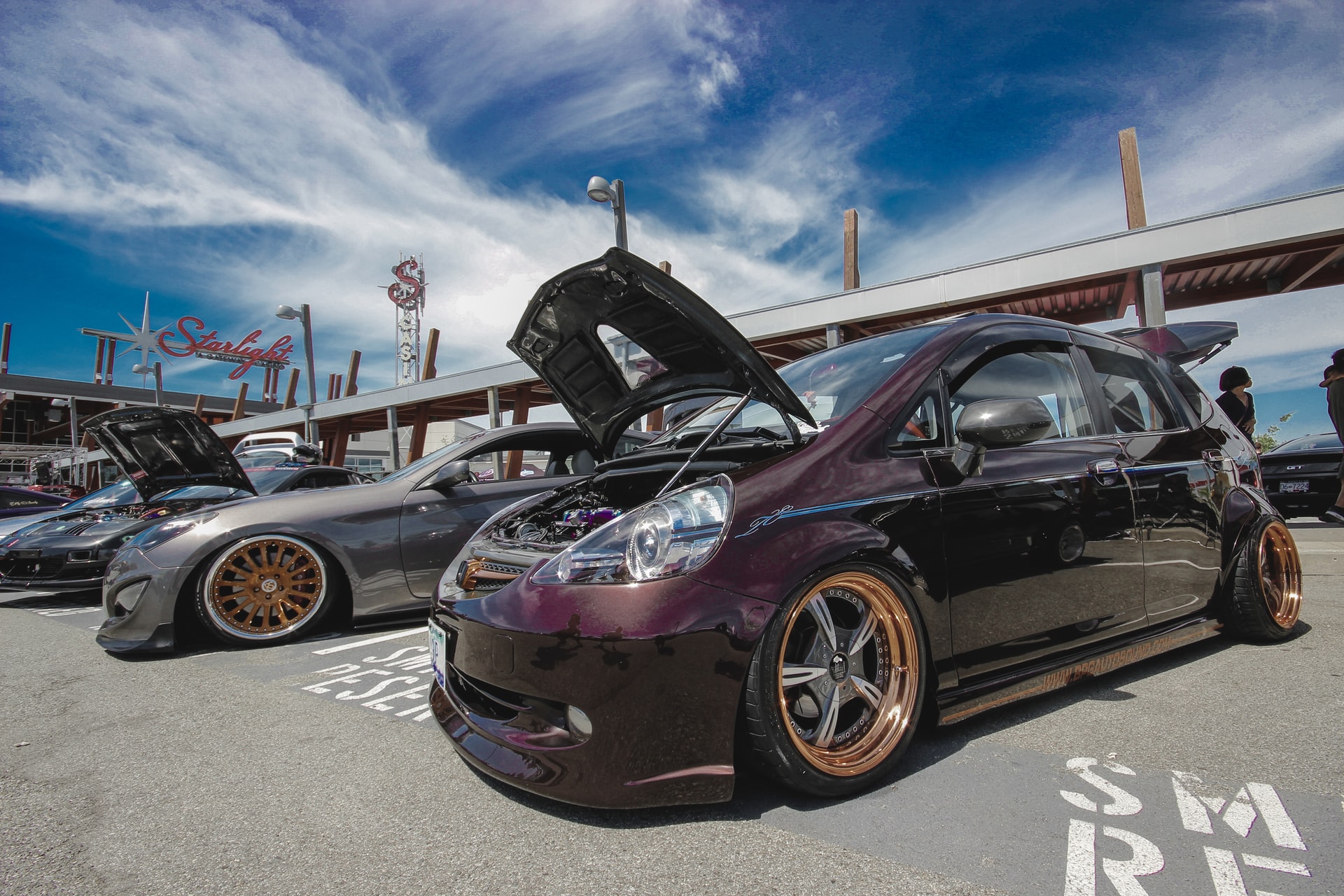 Editors%2 Fimages%2 F1638515082301 Multiple Cars At Car Meet